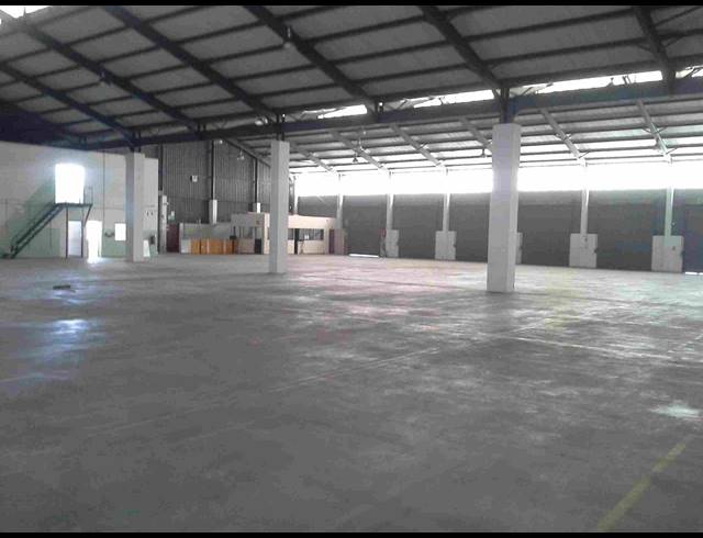 3,470M² FACTORY FOR SALE IN BEACONVALE